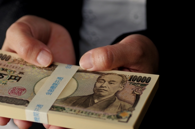 闇金業者に大金を渡してしまう。練馬区の弁護士や司法書士への無料相談に一歩踏み出す